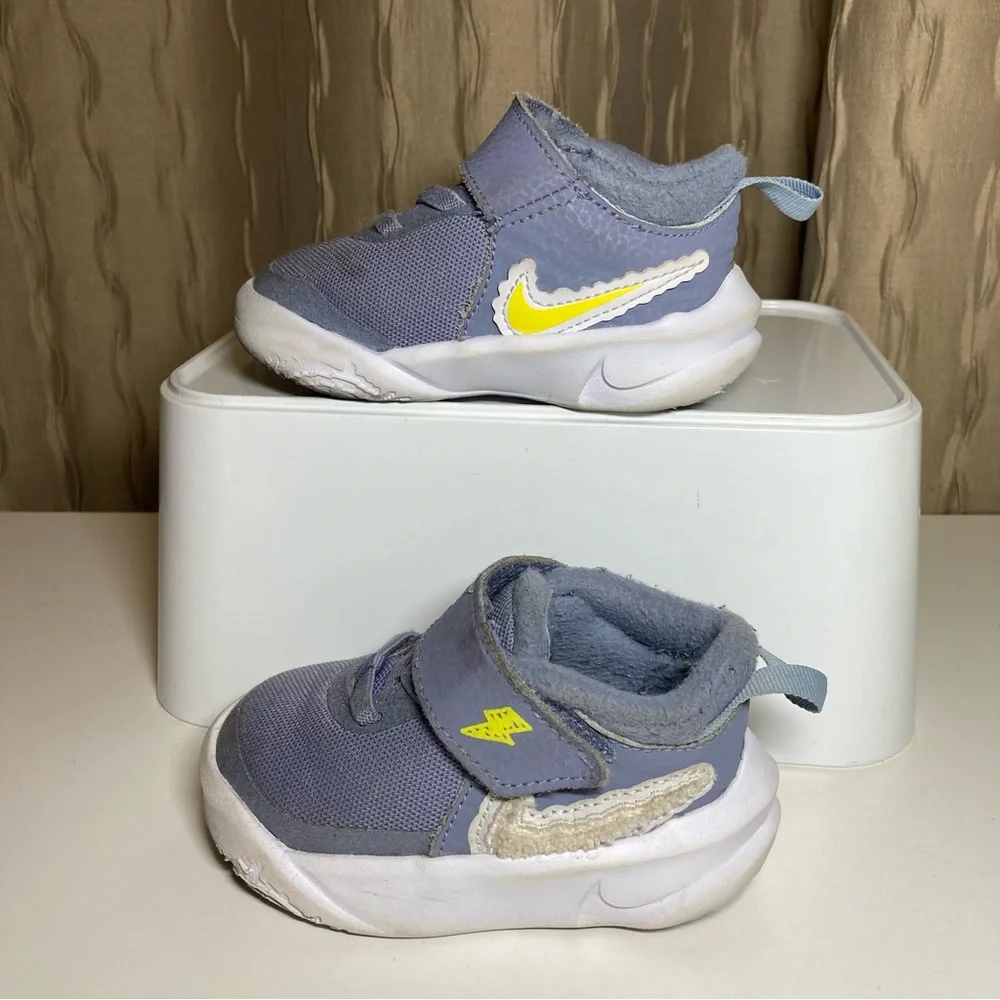 Nike Team Hustle D10 Dream Baby Infant 5 C Sneakers Shoes DD0792-410 Grey Blue